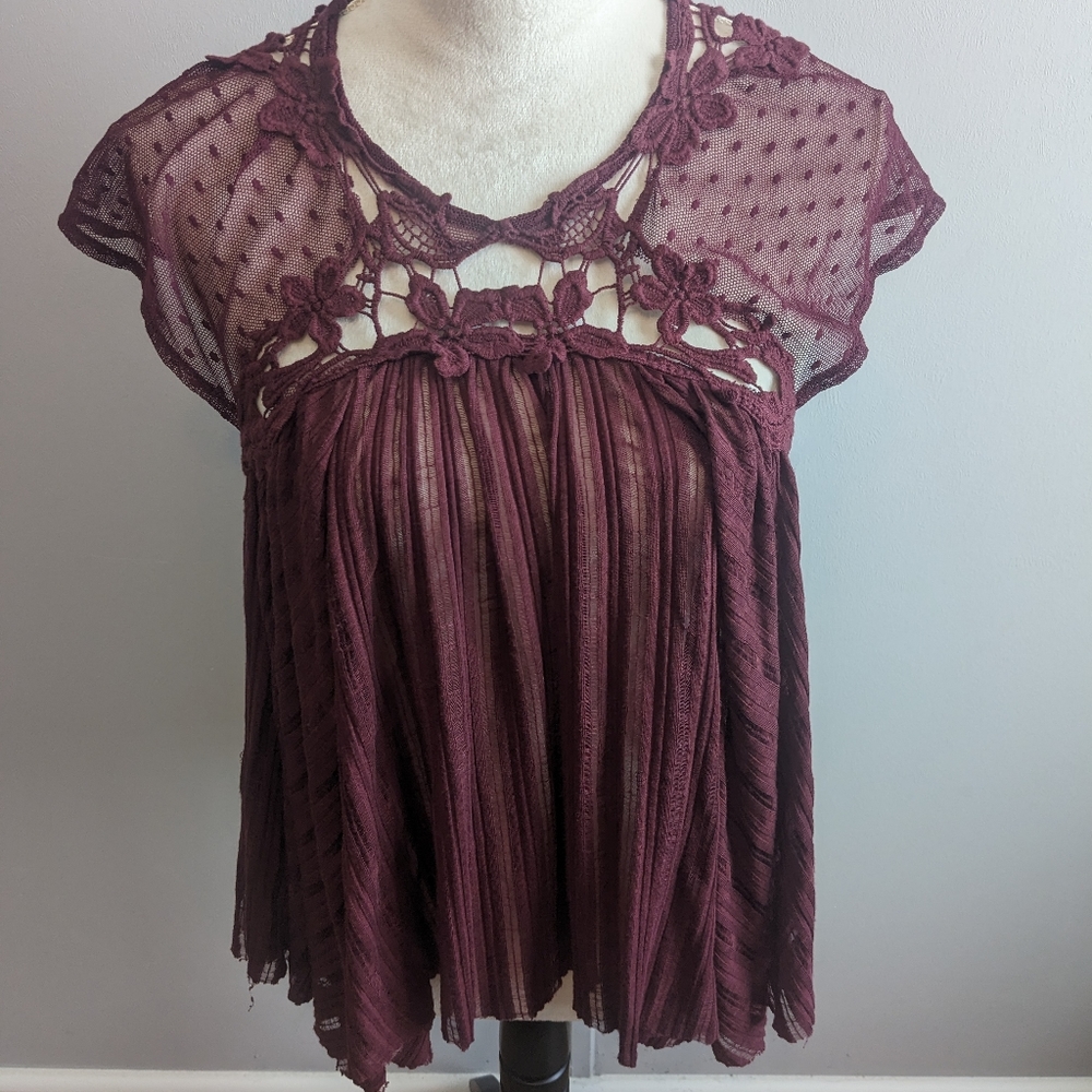 Free People Top Maroon Small Cap Sleeves